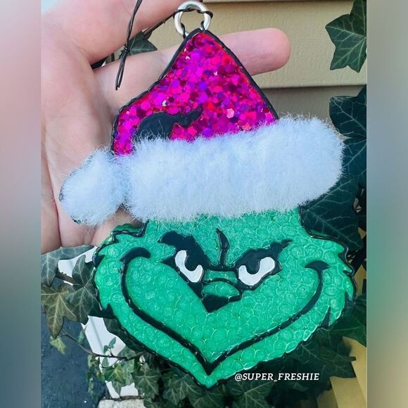 𝅺The Grinch Large Car Freshie Aloe & White Lilac - Picture 1 of 2